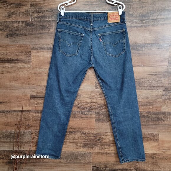 Levi's Jeans 34x32 measures 34x30 Taper Fit Medium Dark Wash Stretch Denim - Picture 2 of 12